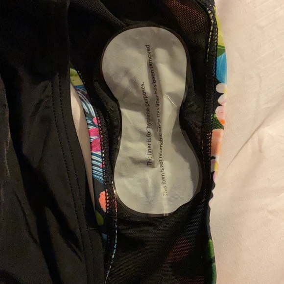 Ruched Underwire One Piece - Picture 5 of 7